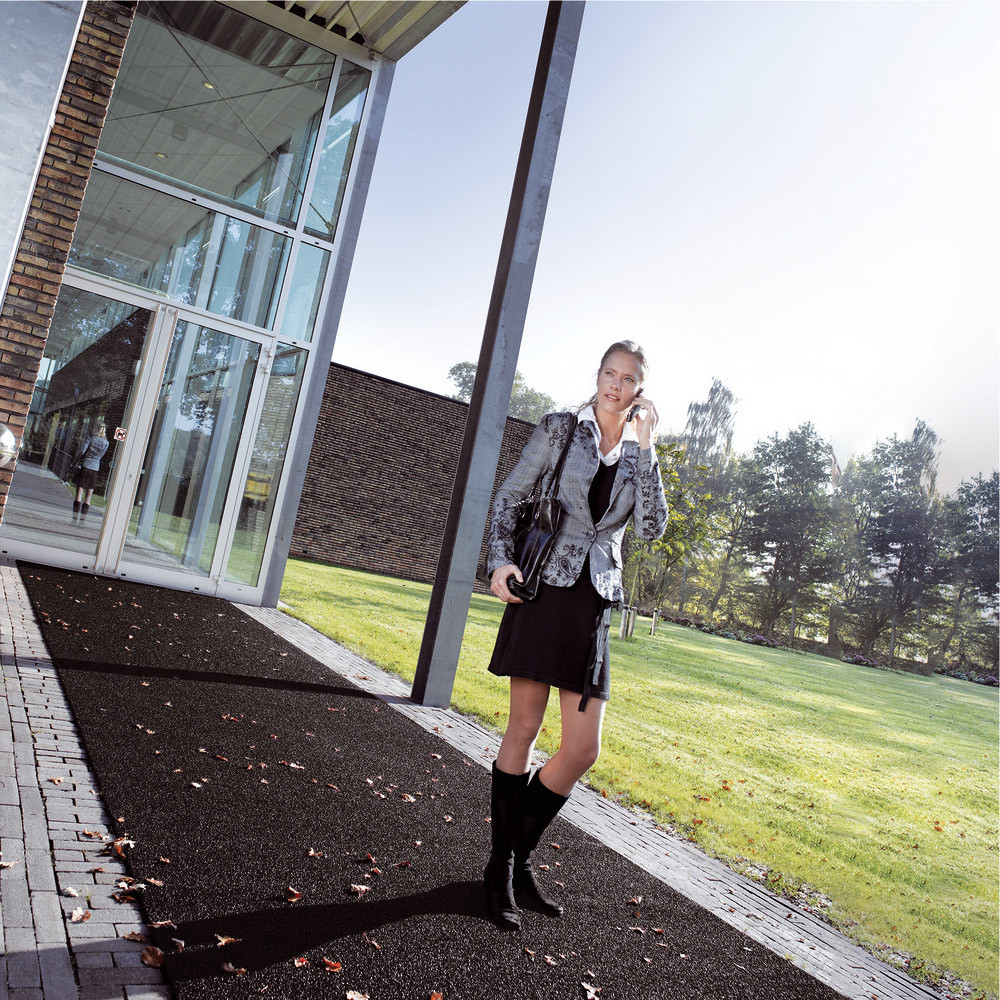 Tapis antidérapant anthracite sur mesure largeur 2 m