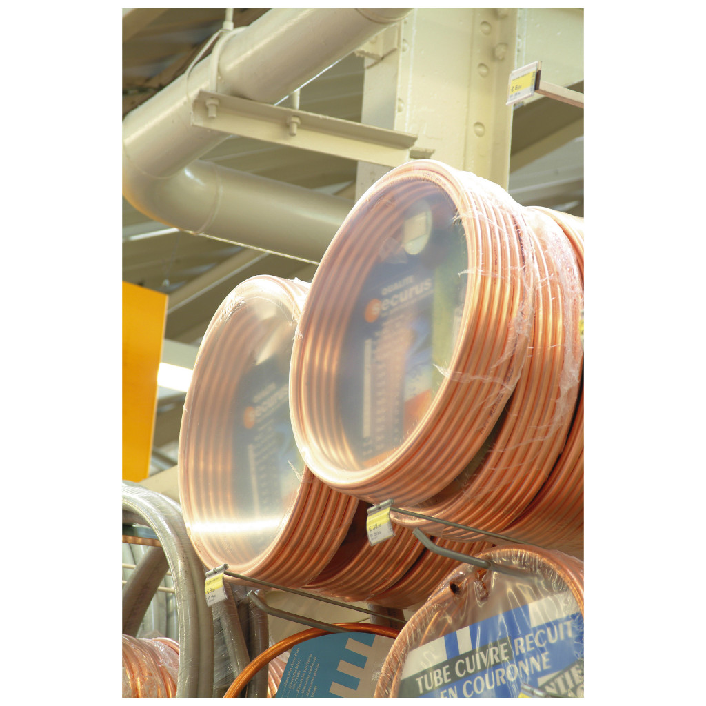 Film plastique rétractable en rouleau