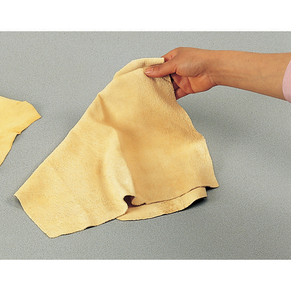 Peau chamoise naturelle 65 x 42 cm  pour le nettoyage des vitres