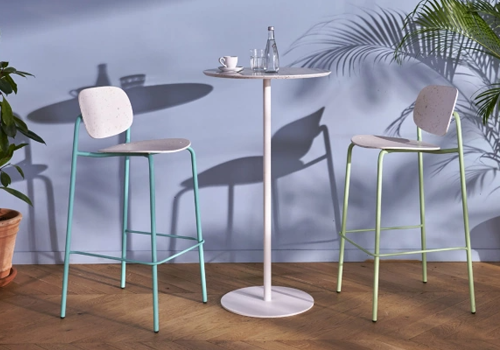 Mobilier de restauration