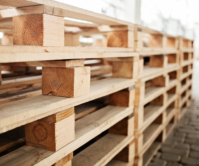 Who invented the wooden pallet?