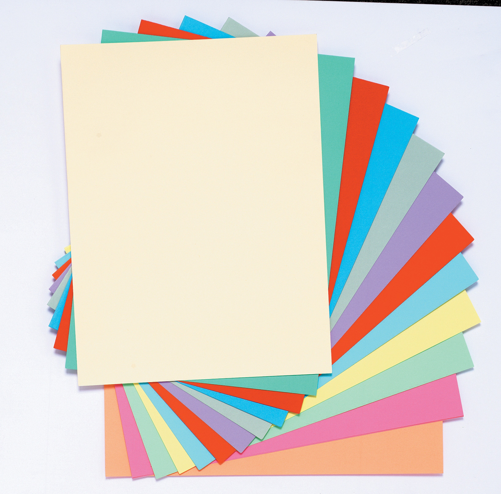 Exacompta Chemises-dossiers toucher Peau d'âne - Carte forte 160g 24 x 32 cm - Rouge - Lot de 100