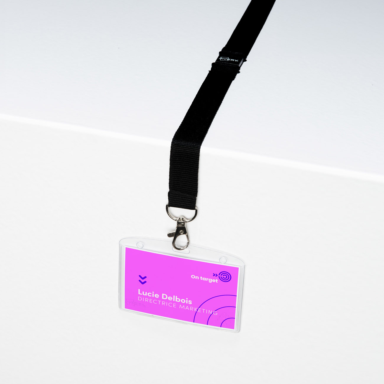 Avery Porte-badge 60 x 90 mm avec cordon tours de cou + 16 Etiquettes imprimables prédécoupées - Lot de 10 Badges