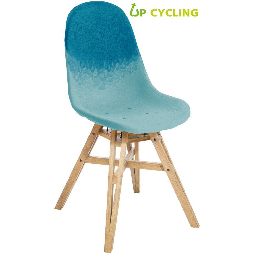 Chaise upcycle Ida coque plastique Bleu et Ciel - 4 pieds bois Chne massif
