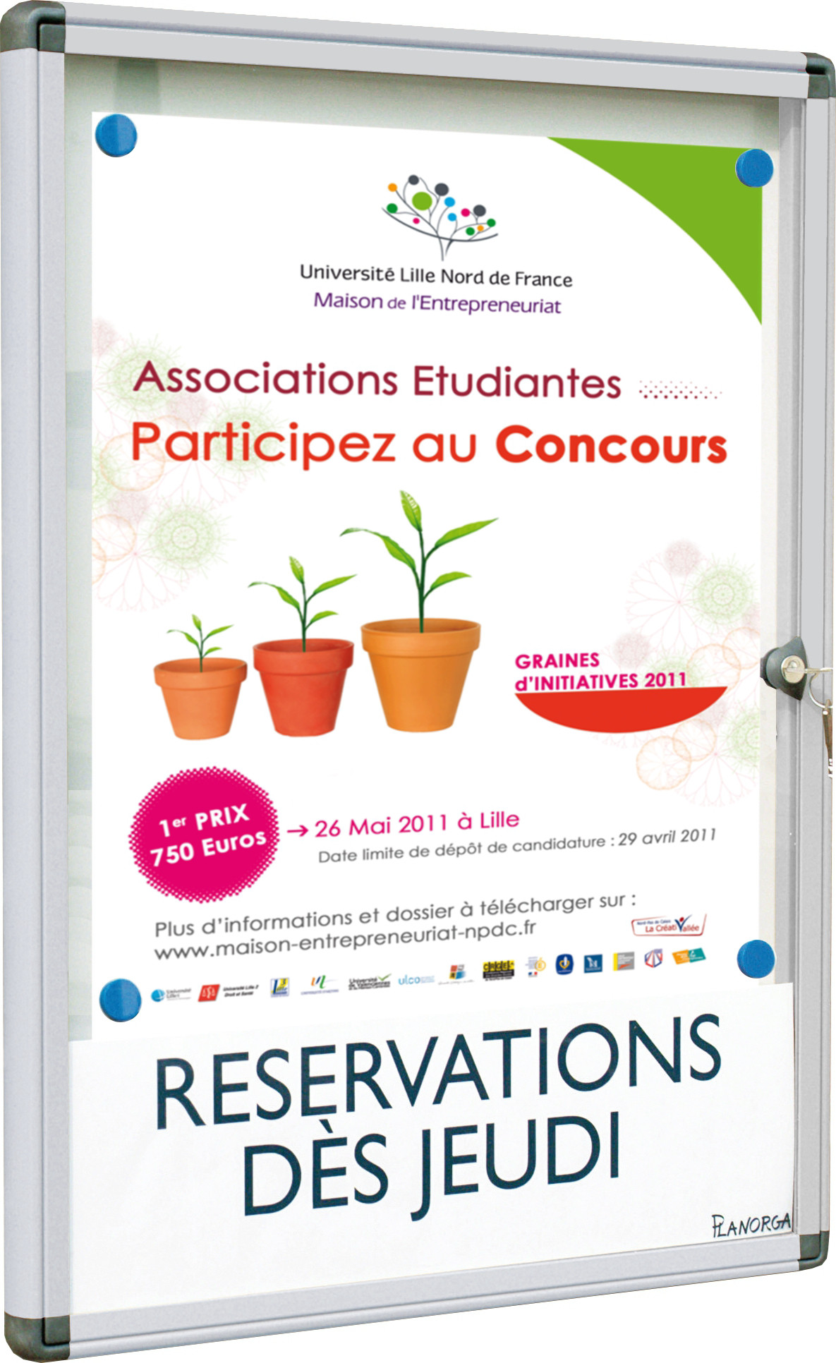 Planorga Mini vitrine d'extérieur cadre aluminium, NF haute qualité et sécurité - Fond métal laqué magnétique, 2 feuilles A4