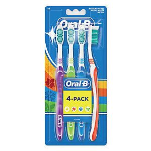 4 brosses à dents Oral B Complete  Medium