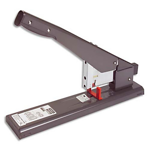 BOSTITCH Agrafeuse brocheuse 215 feuilles, utilise les agrafes 23/10 à 23/24. Coloris Noire BOSTITCH Agrafeuse brocheuse 215 feuilles, utilise les agrafes 23/10 à 23/24. Coloris Noire