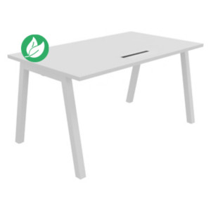 Bureau droit Burocolor A avec trappe d'accès - L.140 x P.80 cm - Plateau Blanc - Pieds Blanc Bureau droit Burocolor A avec trappe d'accès - L.140 x P.80 cm - Plateau Blanc - Pieds Blanc