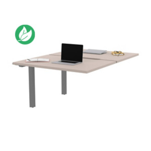 Bureau droit partagé 2 postes Burocolor échancré - Suivant - L.120 x P.163 cm - Plateau Argile - Pieds Aluminium Bureau droit partagé 2 postes Burocolor échancré - Suivant - L.120 x P.163 cm - Plateau Argile - Pieds Aluminium