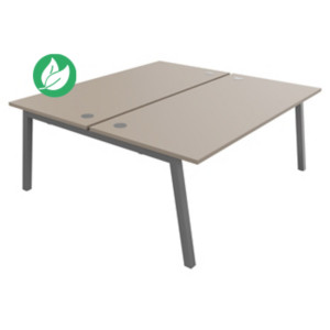Bureau droit partagé 2 postes Burocolor A avec obturateurs - Départ - L.180 x P.163 cm - Plateau Argile - Pieds Aluminium Bureau droit partagé 2 postes Burocolor A avec obturateurs - Départ - L.180 x P.163 cm - Plateau Argile - Pieds Aluminium