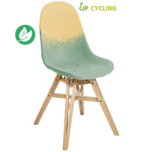 Chaise upcylée Ida coque plastique Paille et Galet - 4 pieds bois Chêne massif