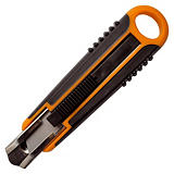 Couteau de sécurité Fiskars à rétractation automatique de la lame, 19 mm##Veiligheidsmes Fiskars met automatisch intrekbaar lemmet, 19 mm Couteau de sécurité Fiskars à rétractation automatique de la lame, 19 mm##Veiligheidsmes Fiskars met automatisch intrekbaar lemmet, 19 mm