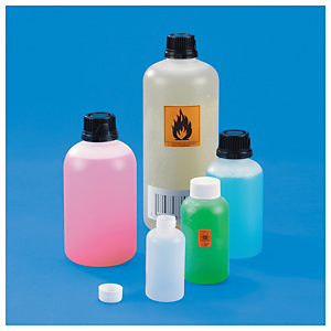 Cruchon plastique avec bouchon noir inviolable 250 ml