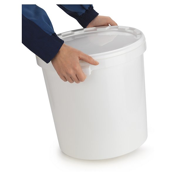 Cubo de plástico con tapa - 6