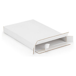 Ekstra lave hvite postesker med åpning kortside og selvklebende lukking - høyde 25mm
