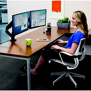 Fellowes Platinum Series Soporte doble para monitores, aluminio, amortiguación a gas, hasta 27'' Fellowes Platinum Series Soporte doble para monitores, aluminio, amortiguación a gas, hasta 27''