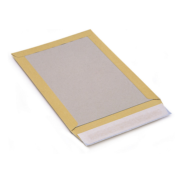 Hnedé zásielkové obálky s lepenkovou stenou C4