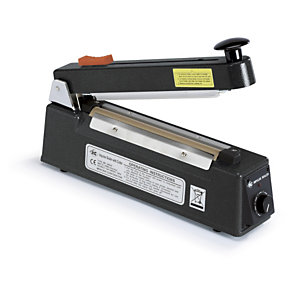 Impulse heat sealers with cutters