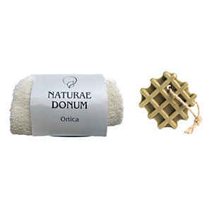 Kit Sapone di Marsiglia Fer a Cheval all'olio di oliva, Waffle 95 g + Guanto spugna Ortica Naturae Donum Kit Sapone di Marsiglia Fer a Cheval all'olio di oliva, Waffle 95 g + Guanto spugna Ortica Naturae Donum