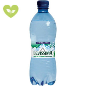 LEVISSIMA Acqua minerale Frizzante, Bottiglia 100% R-PET, 500 ml (confezione 24 bottiglie) LEVISSIMA Acqua minerale Frizzante, Bottiglia 100% R-PET, 500 ml (confezione 24 bottiglie)