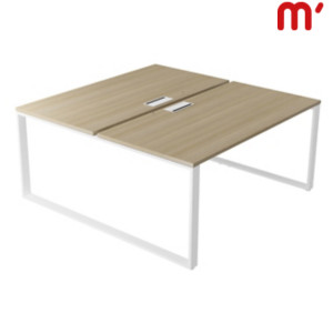 Linea Pure 2 Postazioni contrapposte, Passacavi e canalina, 140 x 164 x 75 cm, Piano Rovere, Gambe metalliche Bianco Linea Pure 2 Postazioni contrapposte, Passacavi e canalina, 140 x 164 x 75 cm, Piano Rovere, Gambe metalliche Bianco