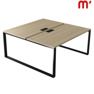 Linea Pure 2 Postazioni contrapposte, Passacavi e canalina, 160 x 164 x 75 cm, Piano Rovere, Gambe metalliche Nero Linea Pure 2 Postazioni contrapposte, Passacavi e canalina, 160 x 164 x 75 cm, Piano Rovere, Gambe metalliche Nero