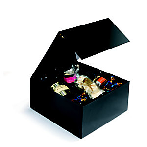Marque generique Boîte cadeau carton fermeture aimantée L.22,5 x l.22,5 x H.10,5 cm - Noir brillant Marque generique Boîte cadeau carton fermeture aimantée L.22,5 x l.22,5 x H.10,5 cm - Noir brillant