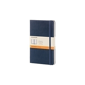 MOLESKINE Clásico Cuaderno, tapa dura, 13 x 21 cm 240 hojas 70gr. horizontal con goma azul MOLESKINE Clásico Cuaderno, tapa dura, 13 x 21 cm 240 hojas 70gr. horizontal con goma azul