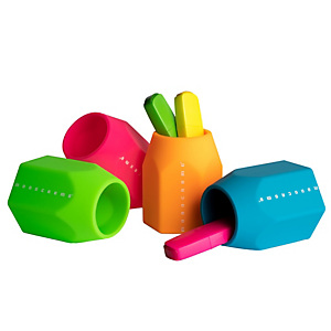 PIGNA Portapenne Monocromo - 9,5 x 7,5 x 7 cm - silicone soft touch - colori fluo assortiti - conf. 12 pezzi PIGNA Portapenne Monocromo - 9,5 x 7,5 x 7 cm - silicone soft touch - colori fluo assortiti - conf. 12 pezzi