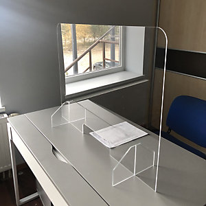 Plexiglas scherm voor balie of bureau met doorgeefsleuf