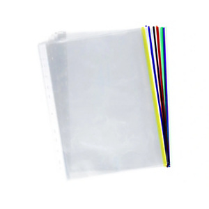Q-CONNECT Funda perforada multitaladro, A4, 70 micras, cristal, con borde colores surtidos, bolsa de 25 unidades Q-CONNECT Funda perforada multitaladro, A4, 70 micras, cristal, con borde colores surtidos, bolsa de 25 unidades