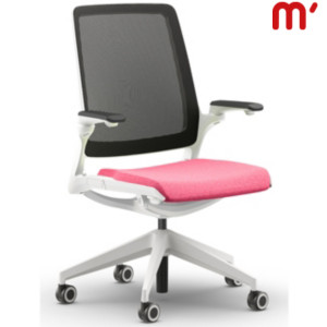 Sedia operativa ergonomica Spice con braccioli, Tessuto Salò ignifugo, Struttura Bianca, Schienale Nero e Sedile Rosa Sedia operativa ergonomica Spice con braccioli, Tessuto Salò ignifugo, Struttura Bianca, Schienale Nero e Sedile Rosa
