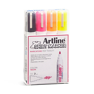 SHACHIHATA Marcatore permanente per t-shirt Artline, Punta tonda, Tratto 2 mm, Colori Assortiti fluo (confezione 4 pezzi) SHACHIHATA Marcatore permanente per t-shirt Artline, Punta tonda, Tratto 2 mm, Colori Assortiti fluo (confezione 4 pezzi)
