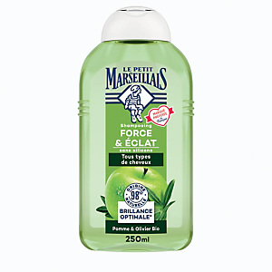 Shampooing Le Petit Marseillais force et éclat parfum pomme et olivier, le flacon de 250 ml Shampooing Le Petit Marseillais force et éclat parfum pomme et olivier, le flacon de 250 ml
