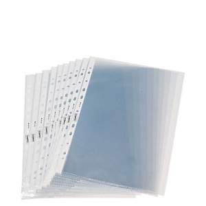 Staples Funda perforada, A4, polipropileno de 120 micras, 11 orificios, rugosa, transparente con bandas blancas Staples Funda perforada, A4, polipropileno de 120 micras, 11 orificios, rugosa, transparente con bandas blancas