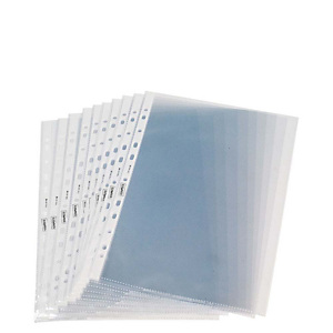 Staples Funda perforada, A4, polipropileno de 60 micras, 11 orificios, rugosa, transparente con bandas blancas Staples Funda perforada, A4, polipropileno de 60 micras, 11 orificios, rugosa, transparente con bandas blancas