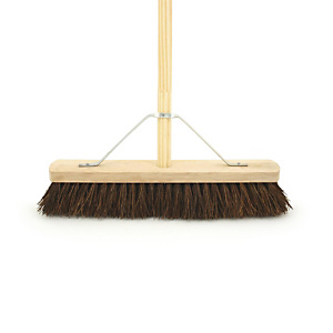 Stiff Platform Brush – 18 inch