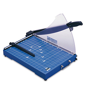 TITANIUM Taglierina a leva 3024 - B4 - 335x480x415 mm - 392 mm - capacità taglio 20 fg - con blocca lama - blu -Titanium TITANIUM Taglierina a leva 3024 - B4 - 335x480x415 mm - 392 mm - capacità taglio 20 fg - con blocca lama - blu -Titanium