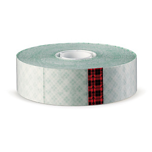 Transfert d'adhésif repositionnable en petit rouleau pour dévidoir ATG Scotch ™ 3M Transfert d'adhésif repositionnable en petit rouleau pour dévidoir ATG Scotch ™ 3M
