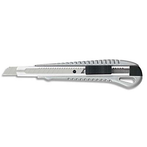 WONDAY Cutter tout métal pour lame de 9 mm, prise en main ergonomique, bouton pressoir autobloquant WONDAY Cutter tout métal pour lame de 9 mm, prise en main ergonomique, bouton pressoir autobloquant