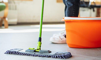vloeren reinigen